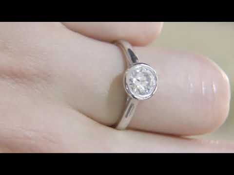 MZ022 Moissanite Engagement Ring