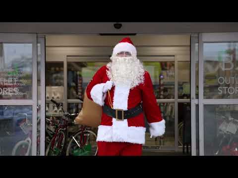 B2 Outlet Stores Where Santa Shops