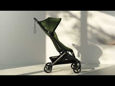 Миниатюра изображения товара Детская прогулочная коляска Bugaboo Butterfly2 / 100338027 (Black/Deep Indigo)