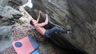 Video thumbnail of Feeling the wind, 8a. Chironico