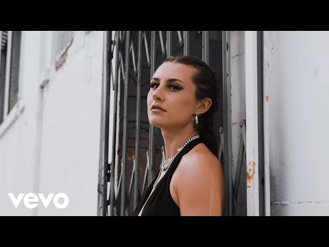 Naliya - Whatever [Lyric Video]