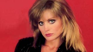 Beverly D’Angelo TOPLESS Photos That Shocked Everyone take a look.