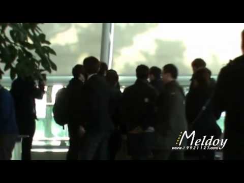 120401 EXO @ Incheon Airport 480p