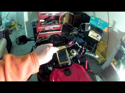 iPhone mount for my 06 CBR 1000RR unsing a Otterbox beltclip