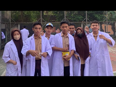 tugas kimia (membuat es krim dengan cara diputar)