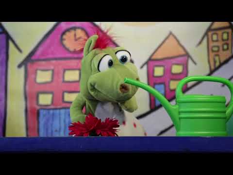 Puppet theater for children - fun and child-friendly