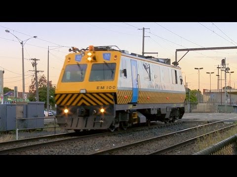 Metro Trains Melbourne EM100 / IEV100 Track Evaluation Vehicle (18/12/2012) - PoathTV Trains