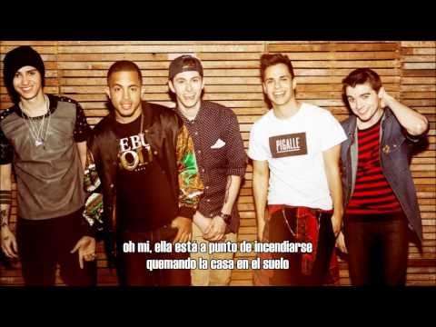 Ms  Firestarter Midnight Red (subtitulada)