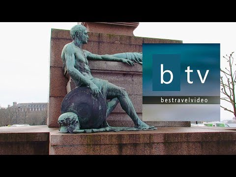 Pontes da cidade de Luxemburgo e Monumento em Memória da 'Dama de Ouro' Gëlle Fra.