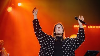 Burning Ones - Jesus Culture | Laura Souguellis