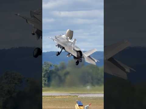 F-35B VMFAT-502 &ldquo;Flying Nightmares&rdquo; 🌙🦉 takeoff 2026 Oregon Air Show in Hillsboro!