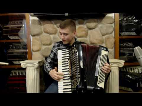 3557 - Black Harmonium Piano Accordion LMH 41 120 $799