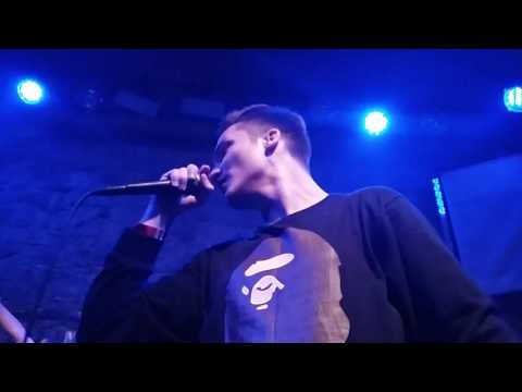 Viktor Sheen a Mooza