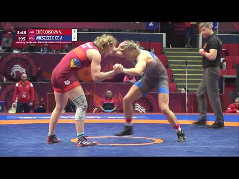 Qual. WW - 68 kg: A. CHERKASOVA (UKR) v. A. WIESZCZEK KO (POL)