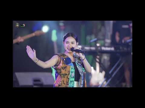 SASYA ARKISNA - SIGAR (COVER) LIVE ALUN-ALUN KOTA BLITAR