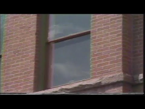 Ted Bundy escapes from a courthouse window (1977 video)