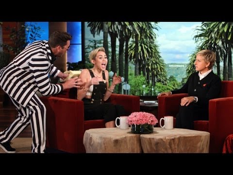 エレンはマイリー・サイラスを怖がらせる (Ellen Scares Miley Cyrus)
