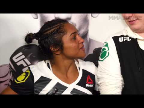 Viviane Pereira wants a top-5 opponent after first UFC win