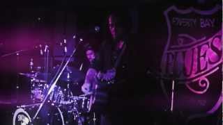 Swamp Thing - Hand in a Hole