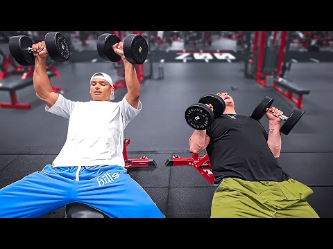 Ich habe Lacy einem Fitnessstudio-Workout unterzogen ..