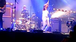 Glasvegas, Lots Sometimes (Live at Glastonbury 2011)