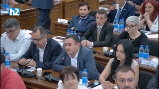 Պատուհանի մոտ էլ նստած եք, մի հատ դուրս նայե՛ք. ավագանու անդամը՝ փոխքաղաքապետին: Լրաբեր - 24.06.2025