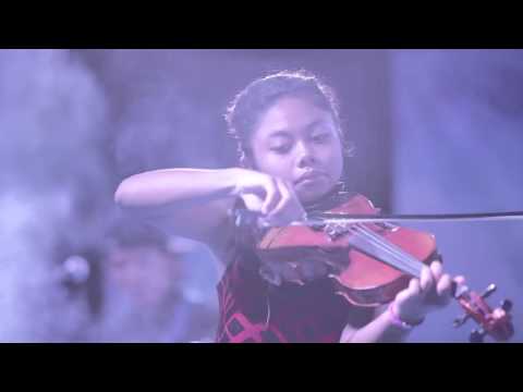 Smooth Criminal - Michael Jackson (Aya & Laras BTMDG cover) Live @opening Nusa Penida Festival