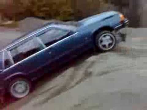 Volvo 740 leker på Hausvik i Lyngdal 2