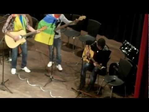 Tawargit  AZWU N TELELLI  Rabat 2013