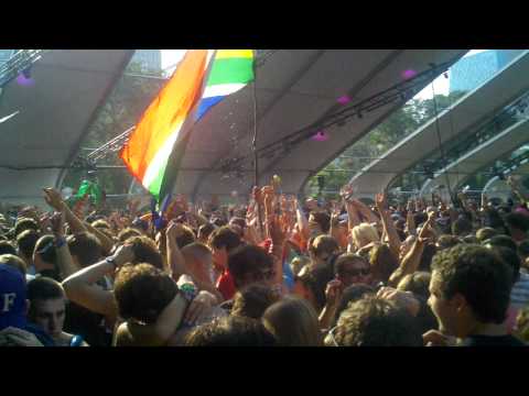 Joachim Garraud Lollapalooza Perry's tent 2011 08 06 17 33 31