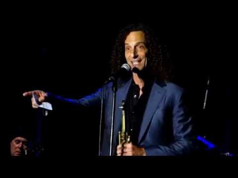Kenny G speaks Hungarian