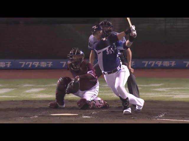 【4回表】先制打!! ライオンズ・外崎修汰 変化球を左中間へ運ぶタイムリー2ベースヒット!!  2023年8月31日 東北楽天ゴールデンイーグルス 対 埼玉西武ライオンズ