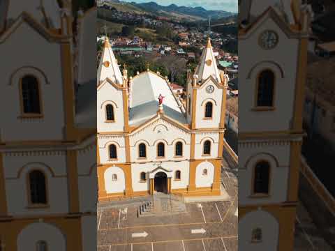 Cristina MG |  Praça central e igreja divino Espírito Santo #minasgerais #cristinamg #fpvdrone #fpv