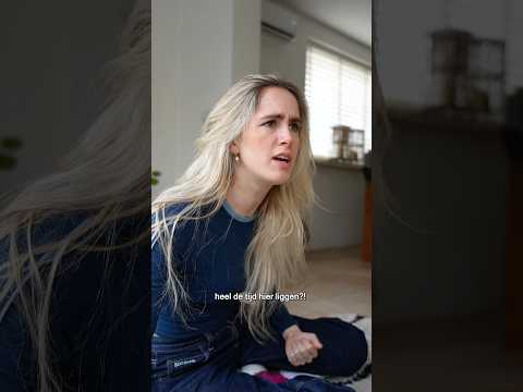 Sophie valt op de grond…😱