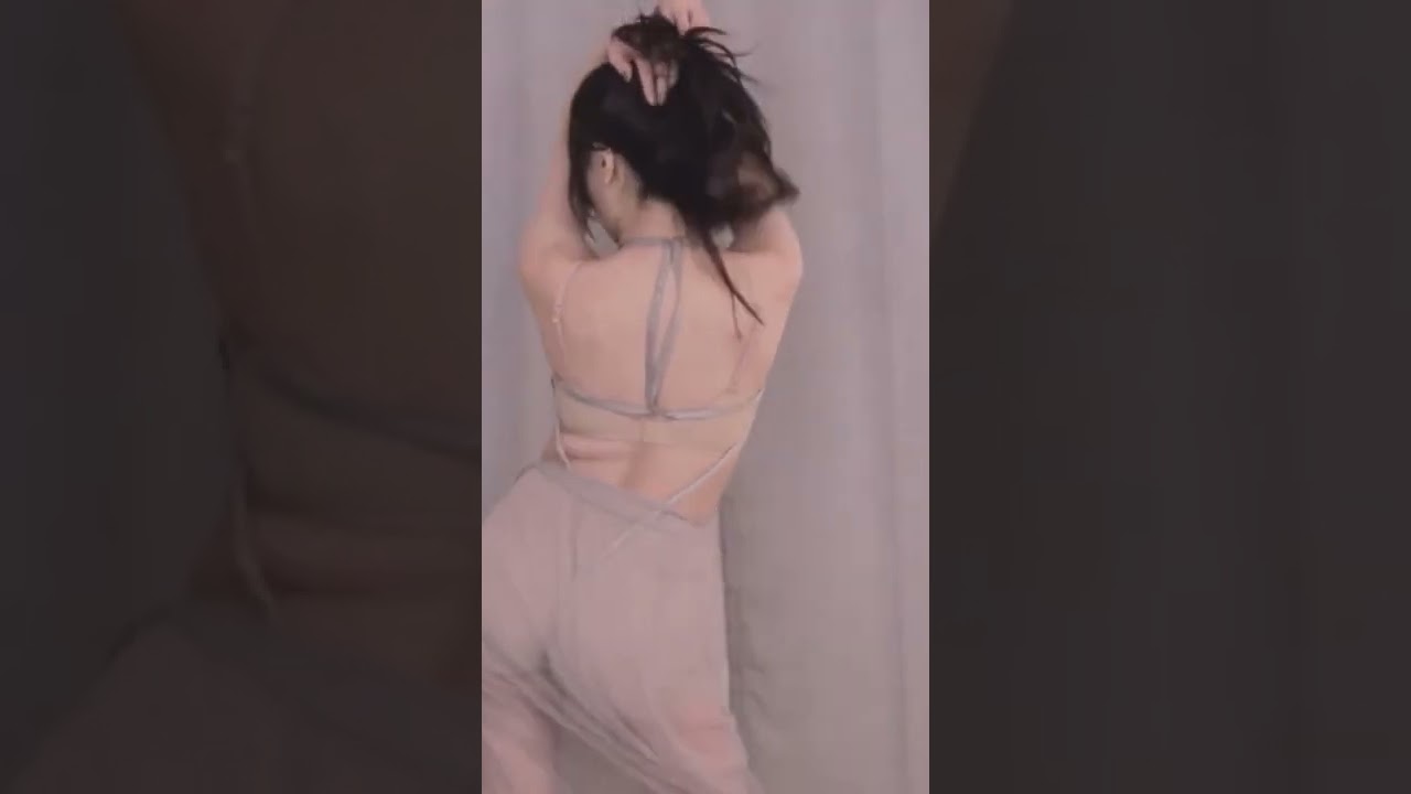 【SSS級美少女】透けてるし揺れてるし【TikTok】 #Shorts