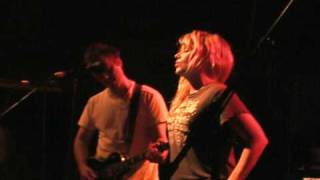 Kay Hanley- Alouette+Me (live Aug 2009 @TTs)