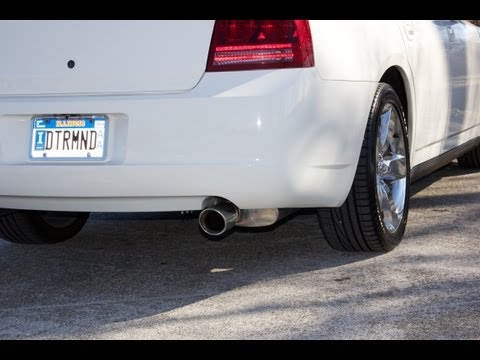 2007 Dodge Charger R/T with Magnaflow 15628 Cat-Back System