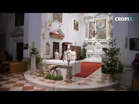 Biskup Mate Uzinić predvodio polnoćku u katedrali