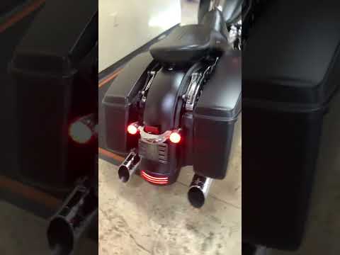 FLHXS 2017 Street Glide® Special