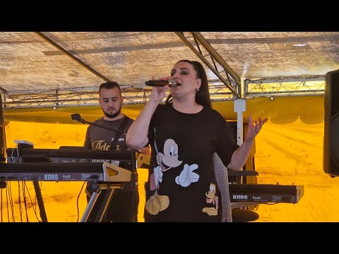 Adela Secic i Juzni Vetar Sretoh juce staru ljubav