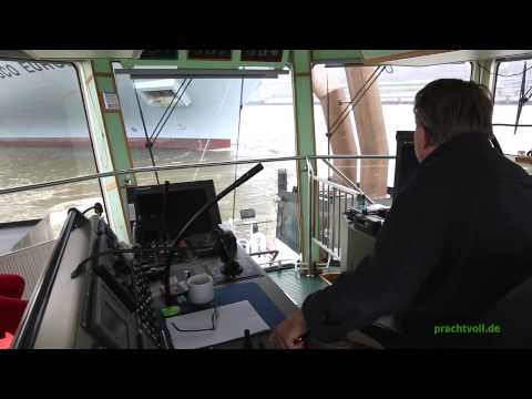 Also on board the Hamburg tug Bugsier 5 - COSCO EUROPE in Hamburg (incl. subtitles)