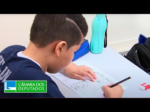 Comissão debate ensino da Filosofia e Sociologia na educação básica - 11/04/24