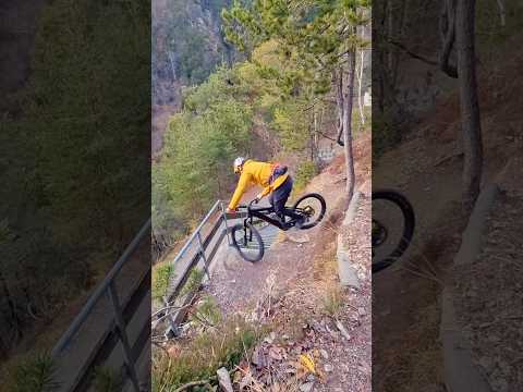 TECH UPHILL vs. TECH DOWNHILL 😳