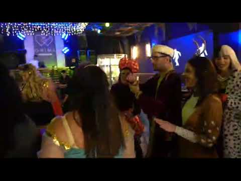 חוגגים פורים עם הצבריות!