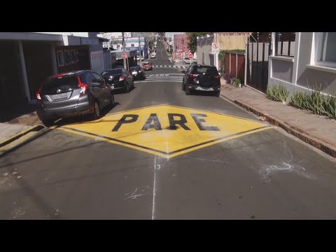 Prefeitura reforça sinalização em cruzamento do Centro