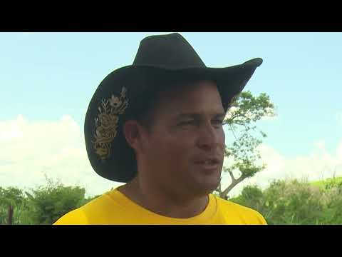 Sostuvieron autoridades santiagueras encuentro con productores en Mella