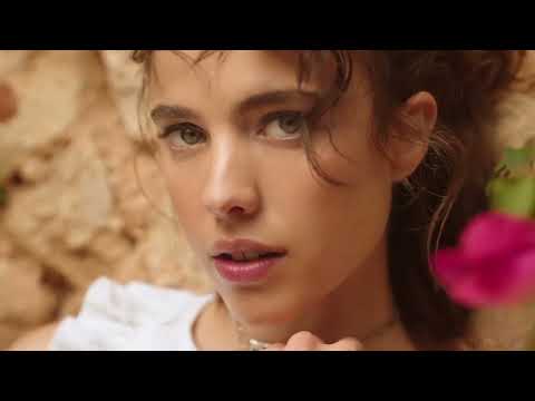 the chanel coco beach 2022 collection campaign chanel