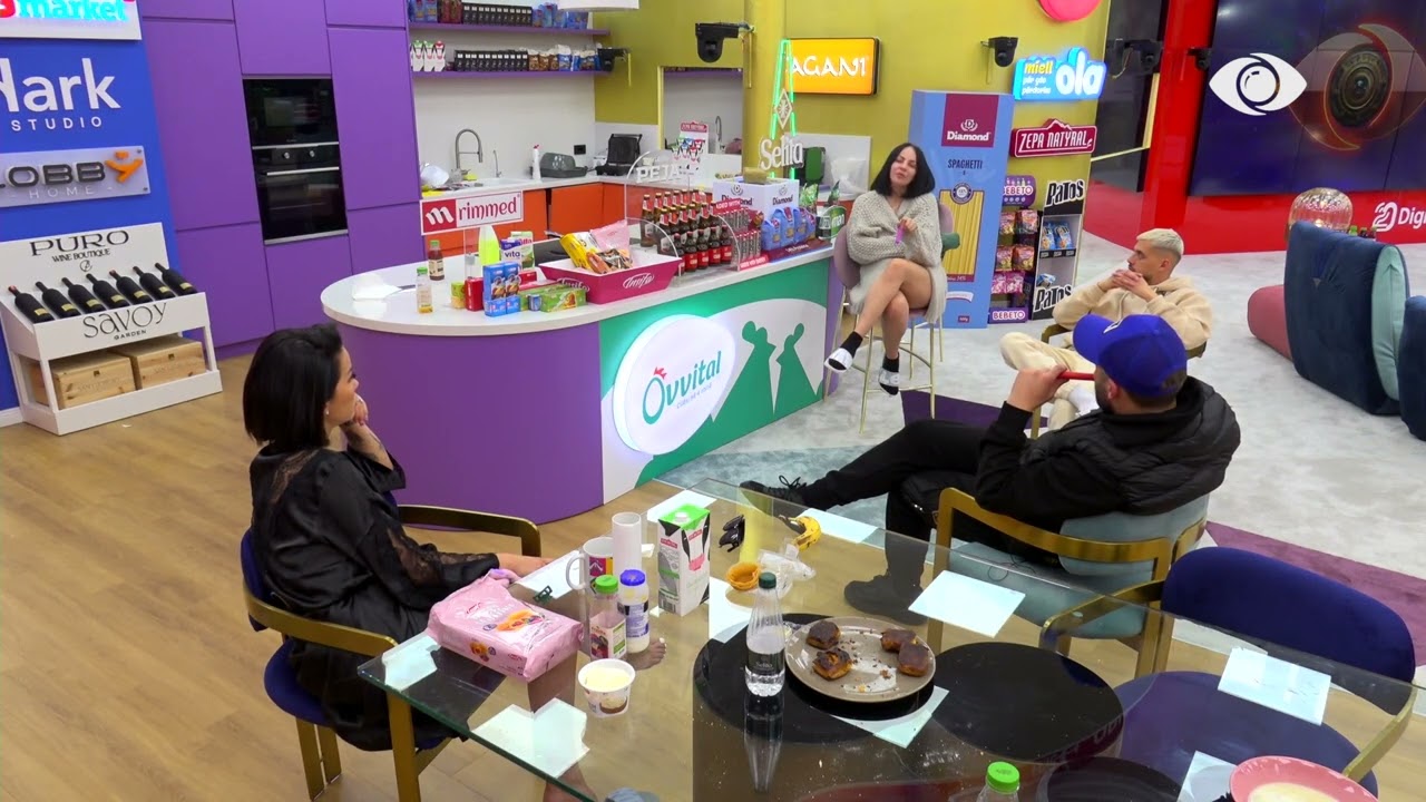 Sara rrëfen historinë me boksierin: Kur u lidha u mbylla në shtëpi një vit e 3 muaj