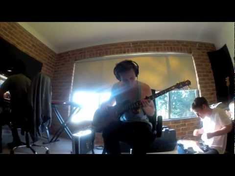 Monté - Small Town Giants (Studio Video)
