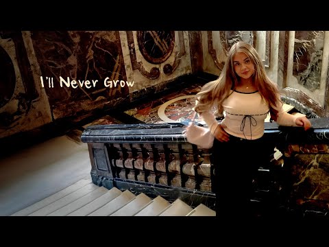 Mia Black - I'll Never Grow (lyric video)